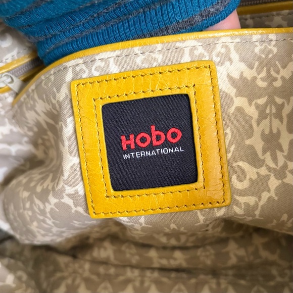 HOBO International Yellow Leather Wristlet Clutch Zipper Accents, EUC MSRP $145 - Picture 9 of 12